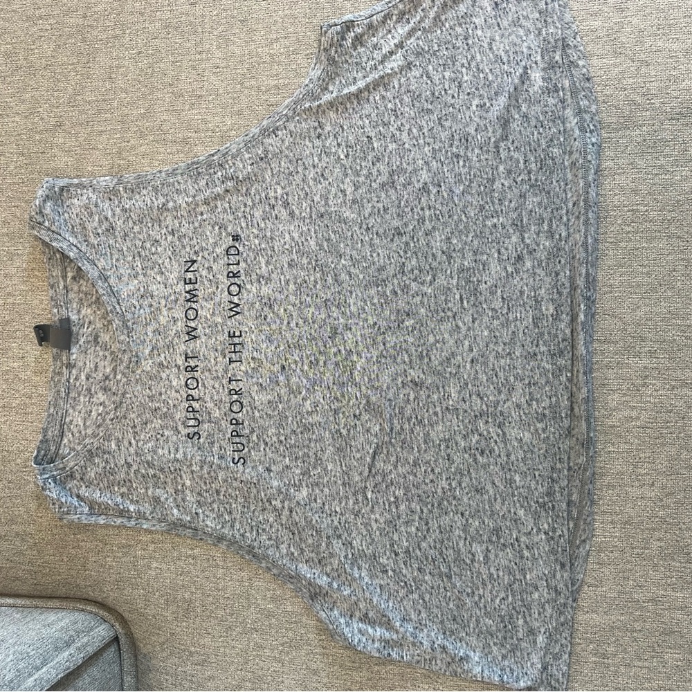 Gray Sleeveless Muscle Tee